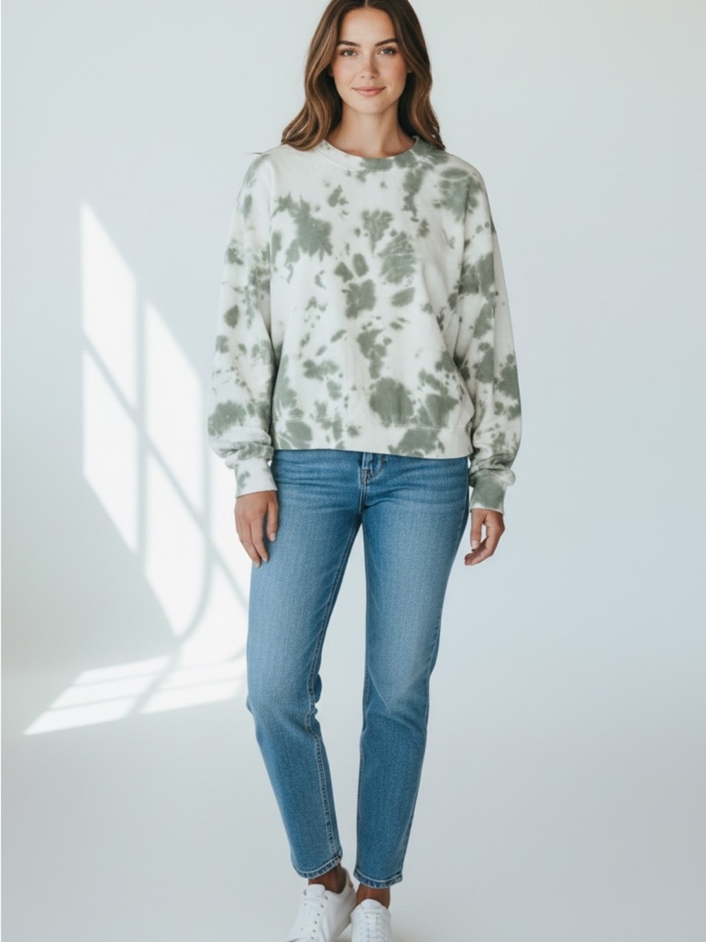 Knot Sisters Womens Tie Dye Sweatshirt Size Medium NWT‎